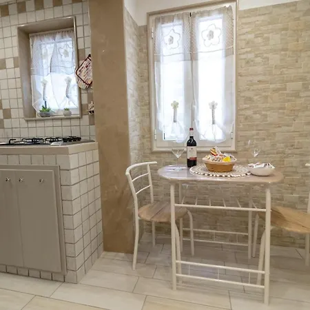 La Dimora Dei Nipoti Apartment *